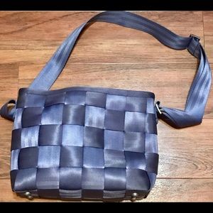 Harvey’s Seatbelt Bag